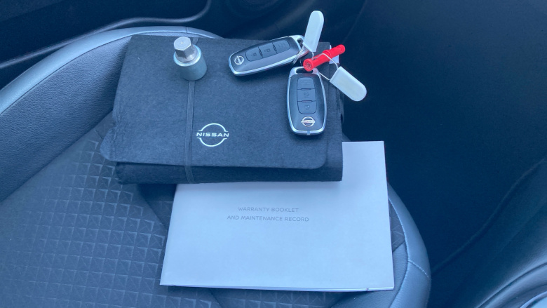 Nissan Juke 1.0 DiG-T 114 N-Connecta 5dr Petrol Hatchback